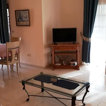 La Quinta Villa *
